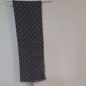 Dolce & Gabbana Black and White Cross Pattern Scarf